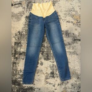 Maternity Jean size 4 good support very soft material stretchy